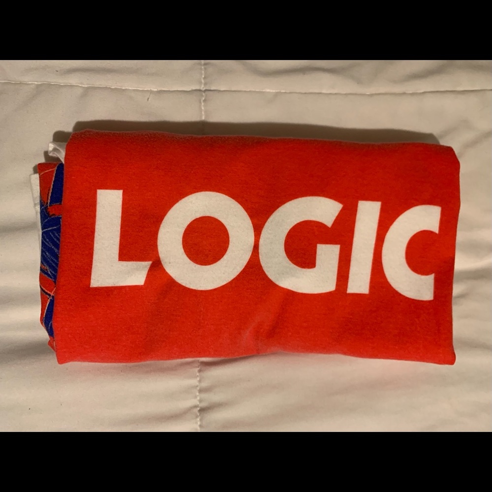 Logic Shirt - Picture 6 of 6